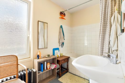 La Carnolienne – Maison avec garage en rez-de-chaussée – centre bourg – 50 000 €