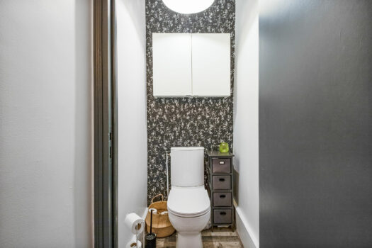 Ensemble immobilier, restaurant, logement et dépendances 690 m2 – 390 000 €