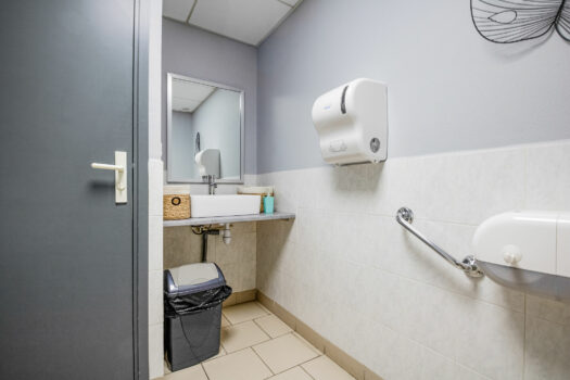 Ensemble immobilier, restaurant, logement et dépendances 690 m2 – 390 000 €