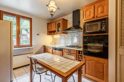 L’ingénieuse – Domaine pour Famille – Gite – Airbnb – Habitat partagé – 8000 m2 de terrain – 300 m2 de bâtiments – 540 000 €