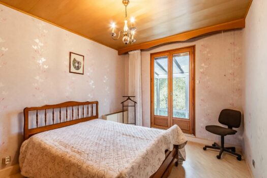 L’ingénieuse – Domaine pour Famille – Gite – Airbnb – Habitat partagé – 8000 m2 de terrain – 300 m2 de bâtiments – 540 000 €