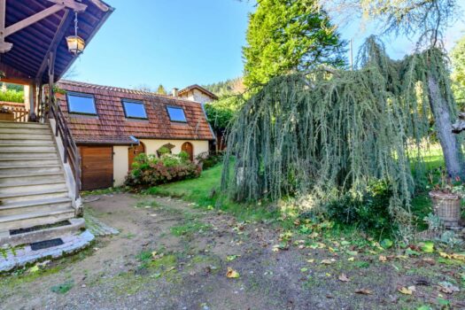 À Vendre : Charmante maison des années 40/50 à Grandris – 178 000 € FAI