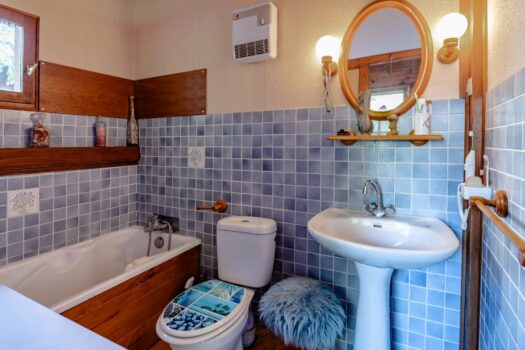 À Vendre : Charmante maison des années 40/50 à Grandris – 178 000 € FAI