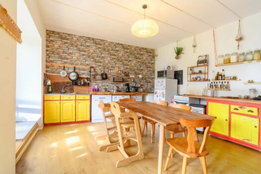 Le Belvédère – Grange en pierre entièrement rénovée – Ecrin de verdure – 96 m2 – 3 chambres – 189 000 €