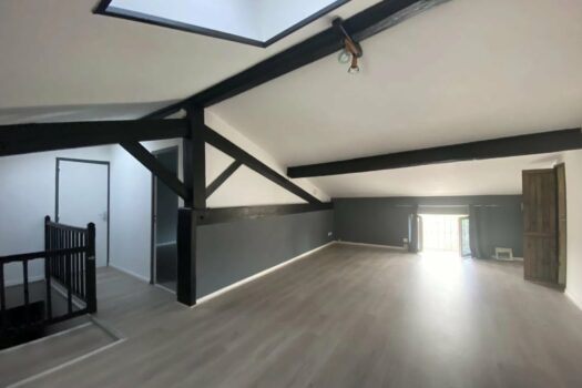 📍 À louer – T2 spacieux à Belleville-en-Beaujolais – 530 €/mois