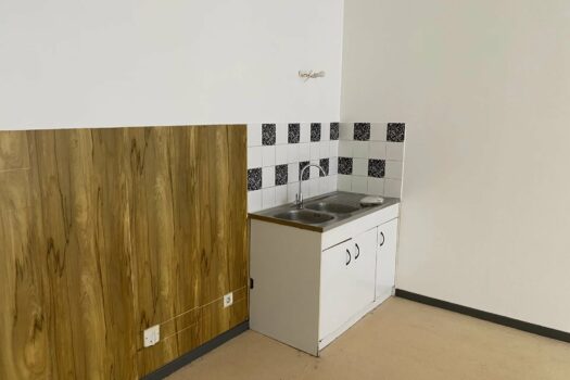 Appartement RDC – 2 pièces 56 m2 avec belle luminosité – 410 € hors charge
