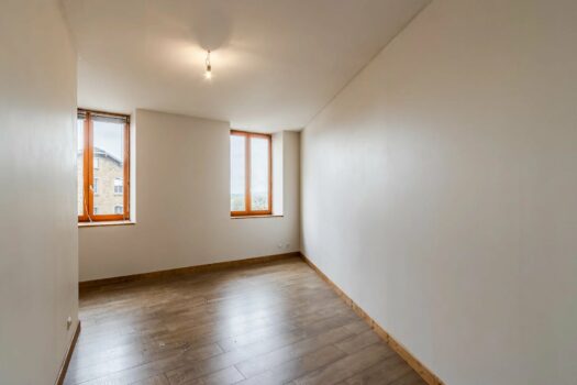 🏡 Duplex lumineux de 150 m² proche école – 4 chambres – Idéal famille ou investisseur – Prix en baisse !