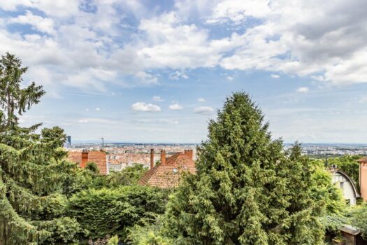 Appartement hauteurs de Lyon 5 – Bel espace de 97 m2 pour T3 à rénover – 390 000 €