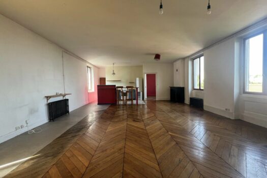 Appartement hauteurs de Lyon 5 – Bel espace de 97 m2 pour T3 à rénover – 390 000 €