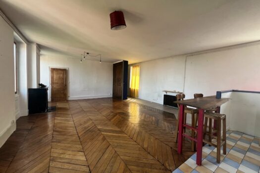 Appartement hauteurs de Lyon 5 – Bel espace de 97 m2 pour T3 à rénover – 390 000 €