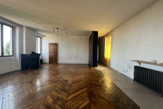 Appartement hauteurs de Lyon 5 – Bel espace de 97 m2 pour T3 à rénover – 390 000 €