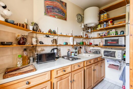 Studio lumineux 28 m² avec cave & parking – Lyon 5ᵉ, vue nature