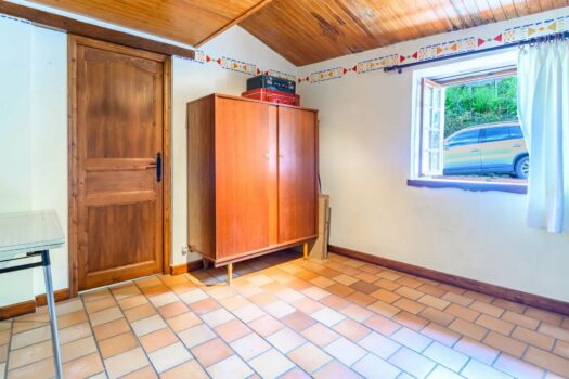 Maison pleine de charme à rénover à Grandris – 85 000 €