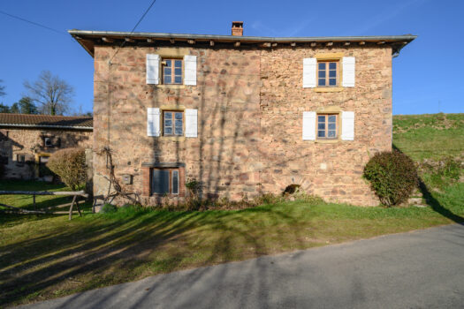 Ancien corps de ferme à réinventer sur la commune d’Anglure-sous-Dun – 190m2 – 215 000€ – terrain de 6700 m2