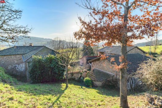 Ancien corps de ferme à réinventer sur la commune d’Anglure-sous-Dun – 190m2 – 215 000€ – terrain de 6700 m2