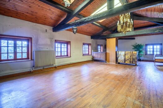 Le Paradis Oublié – Ensemble immobilier à fort potentiel 472 m2- entièrement à rénover – Thizy les Bourgs – 170 000€