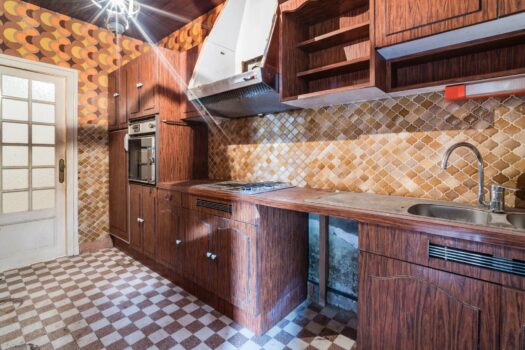 Le Paradis Oublié – Ensemble immobilier à fort potentiel 472 m2- entièrement à rénover – Thizy les Bourgs – 170 000€