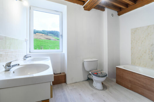 La familiale – Maison 3 plateaux à terminer – Saint-Nizier-d’Azergues – 5 chambres – 222 000€