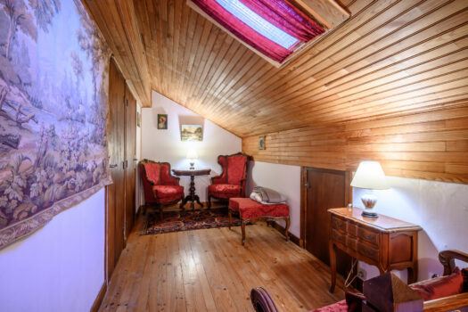 Charmante maison de 95 m2 + rez-de-chaussée garage et buanderie – Saint Just D’Avray – 240 000€