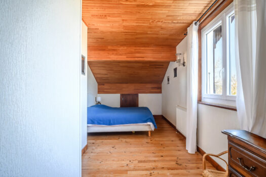 Charmante maison de 95 m2 + rez-de-chaussée garage et buanderie – Saint Just D’Avray – 240 000€