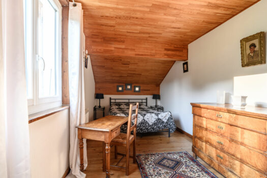 Charmante maison de 95 m2 + rez-de-chaussée garage et buanderie – Saint Just D’Avray – 240 000€