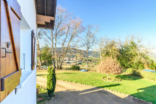 Charmante maison de 95 m2 + rez-de-chaussée garage et buanderie – Saint Just D’Avray – 240 000€