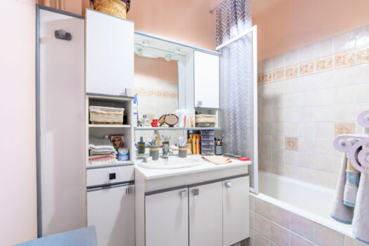 Charmante maison de 95 m2 + rez-de-chaussée garage et buanderie – Saint Just D’Avray – 240 000€