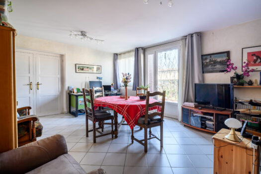 Maison de plain-pied des années 1930 – 3 chambres – Vénissieux – 296 000€