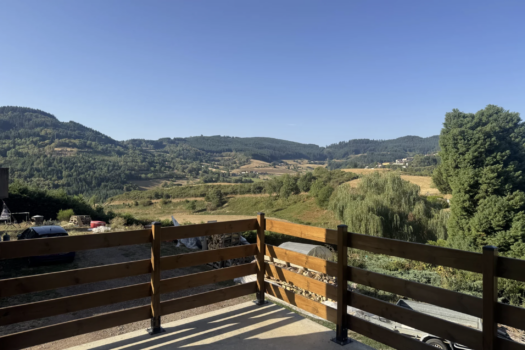 COUP DE CŒUR À SAINT-JUST-D’AVRAY ✨ – AUTHENTIQUE MAISON EN PIERRE RÉNOVÉE – 4 CHAMBRES – CALME ABSOLU – 1230 €/mois CC
