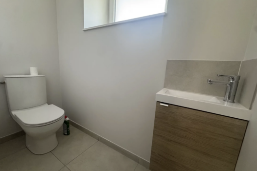 COUP DE CŒUR À SAINT-JUST-D’AVRAY ✨ – AUTHENTIQUE MAISON EN PIERRE RÉNOVÉE – 4 CHAMBRES – CALME ABSOLU – 1230 €/mois CC