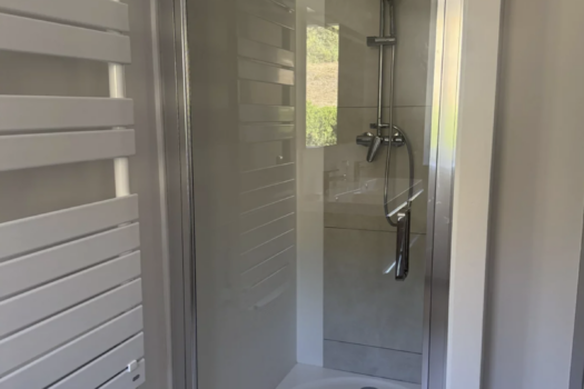 COUP DE CŒUR À SAINT-JUST-D’AVRAY ✨ – AUTHENTIQUE MAISON EN PIERRE RÉNOVÉE – 4 CHAMBRES – CALME ABSOLU – 1230 €/mois CC