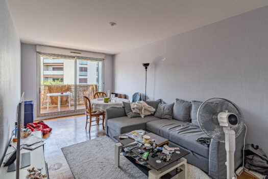 Appartement T2 dans résidence sécurisée – Tassin la Demi Lune – 50 m2 – parking et cave – 215 000€ FAI